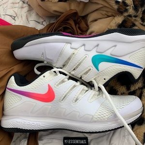 White womens Nike zoom